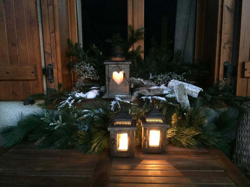 L'Ours Blanc Lodge Le Biot Bagian luar foto