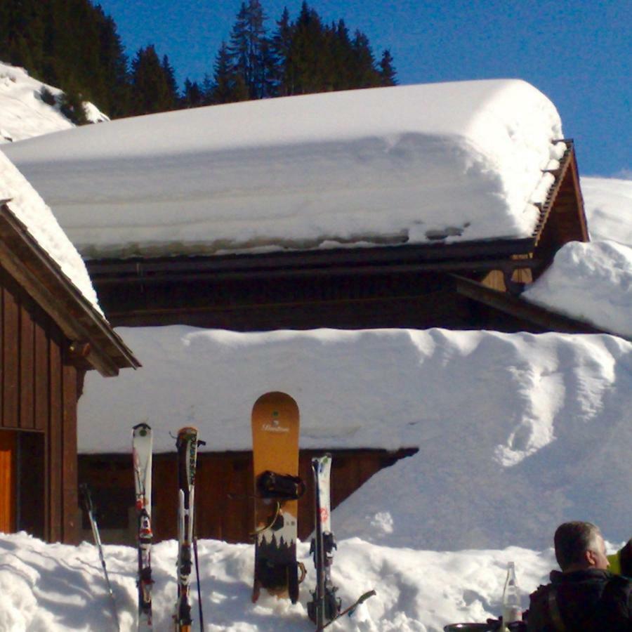 L'Ours Blanc Lodge Le Biot Bagian luar foto