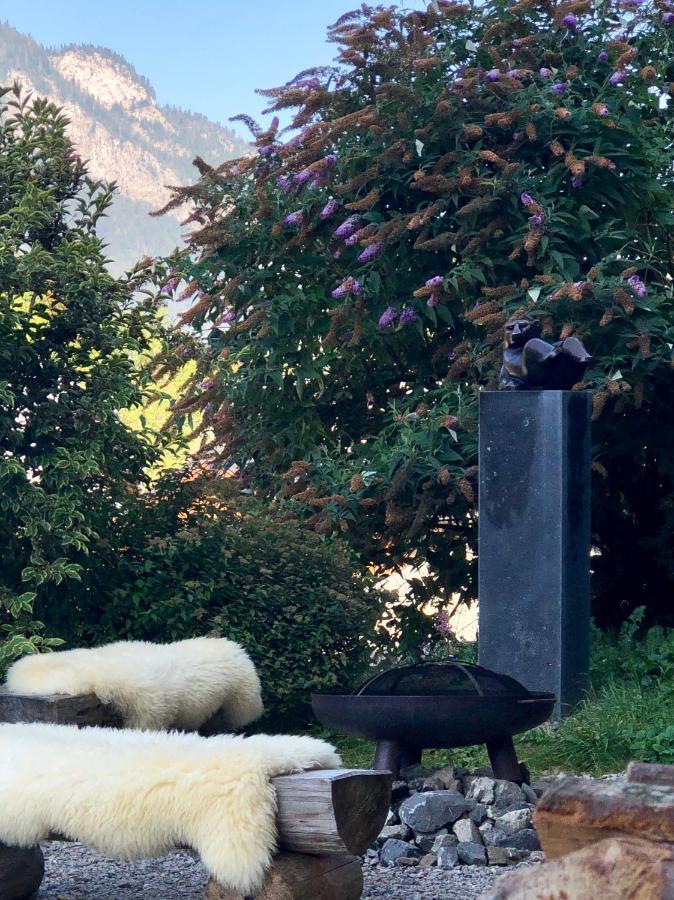 L'Ours Blanc Lodge Le Biot Bagian luar foto